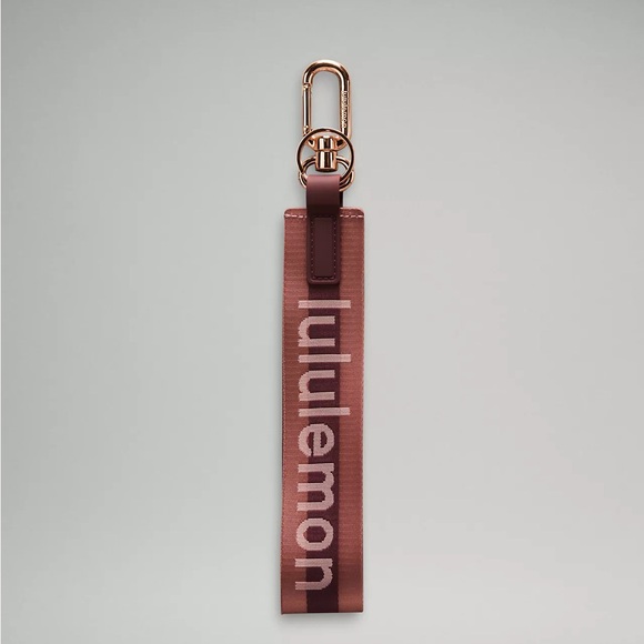 Lululemon Never Lost Keychain Wordmark- Garnet/Spiced Chai/Rose Gold - Picture 4 of 6